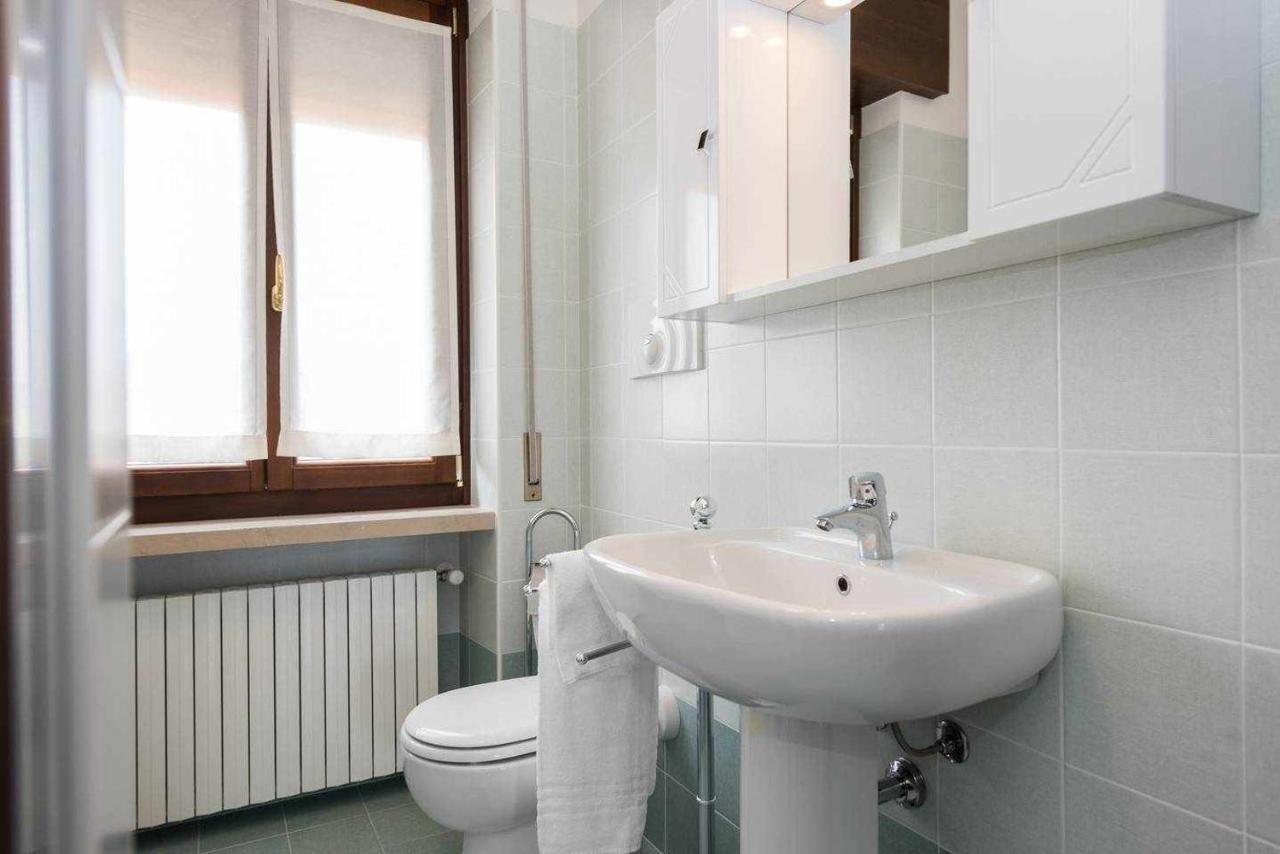 Ortaglia B2 Apartment Torri Del Benaco Exterior photo
